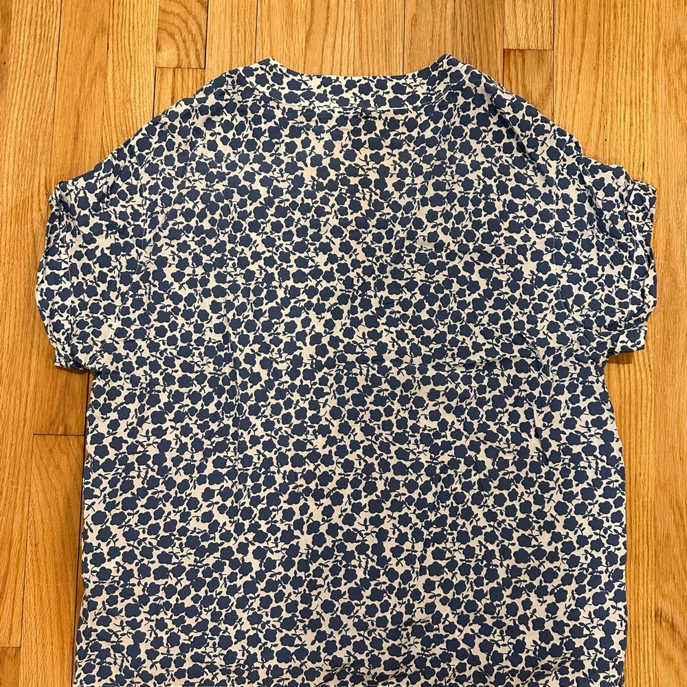 GAP Blue Relaxed Short Sleeve Blouse - Picture 2 of 3